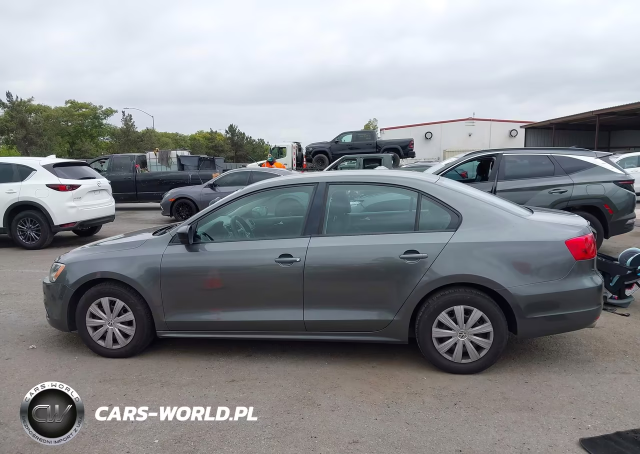 2013 Volkswagen Jetta 2.0L S VIN:3VW2K7AJ4DM411260 - 14
