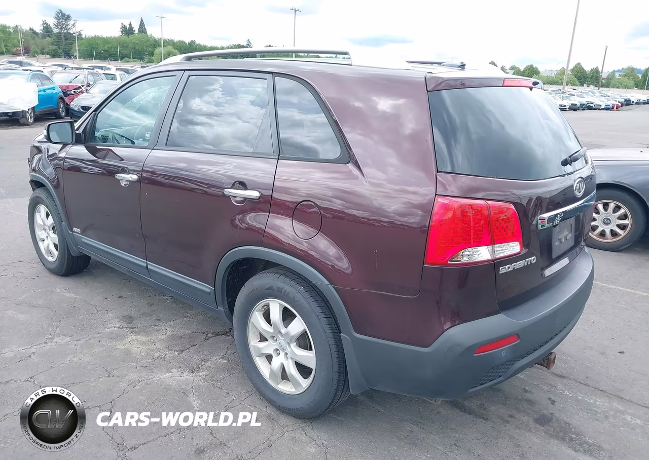 2012 Kia Sorento Lx VIN:5XYKTCA68CG256955 - 3