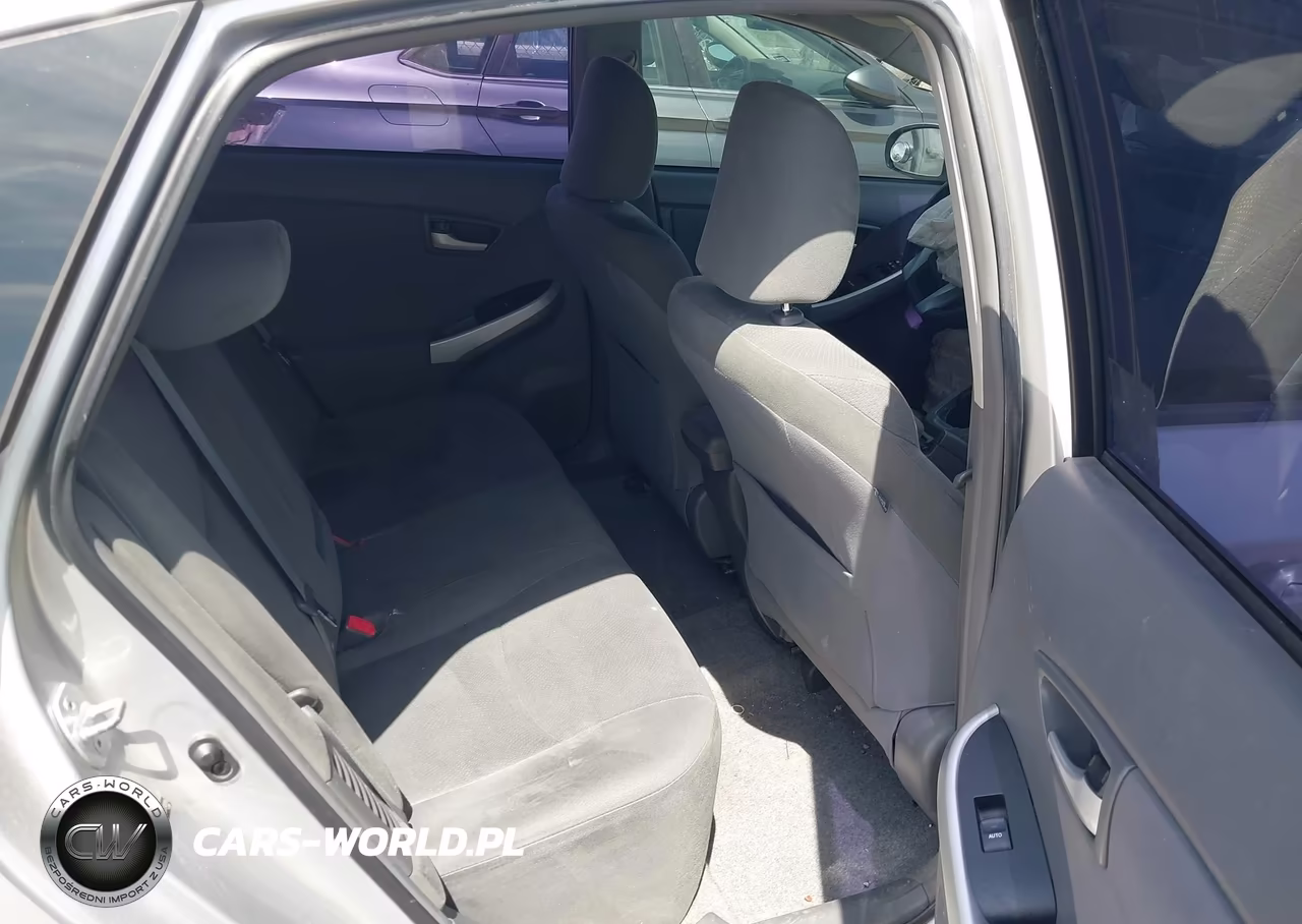 2011 Toyota Prius Two VIN:JTDKN3DU7B5334086 - 8