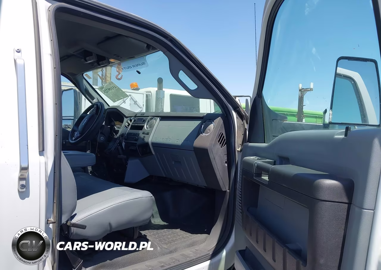 2022 Ford F-750 Diesel