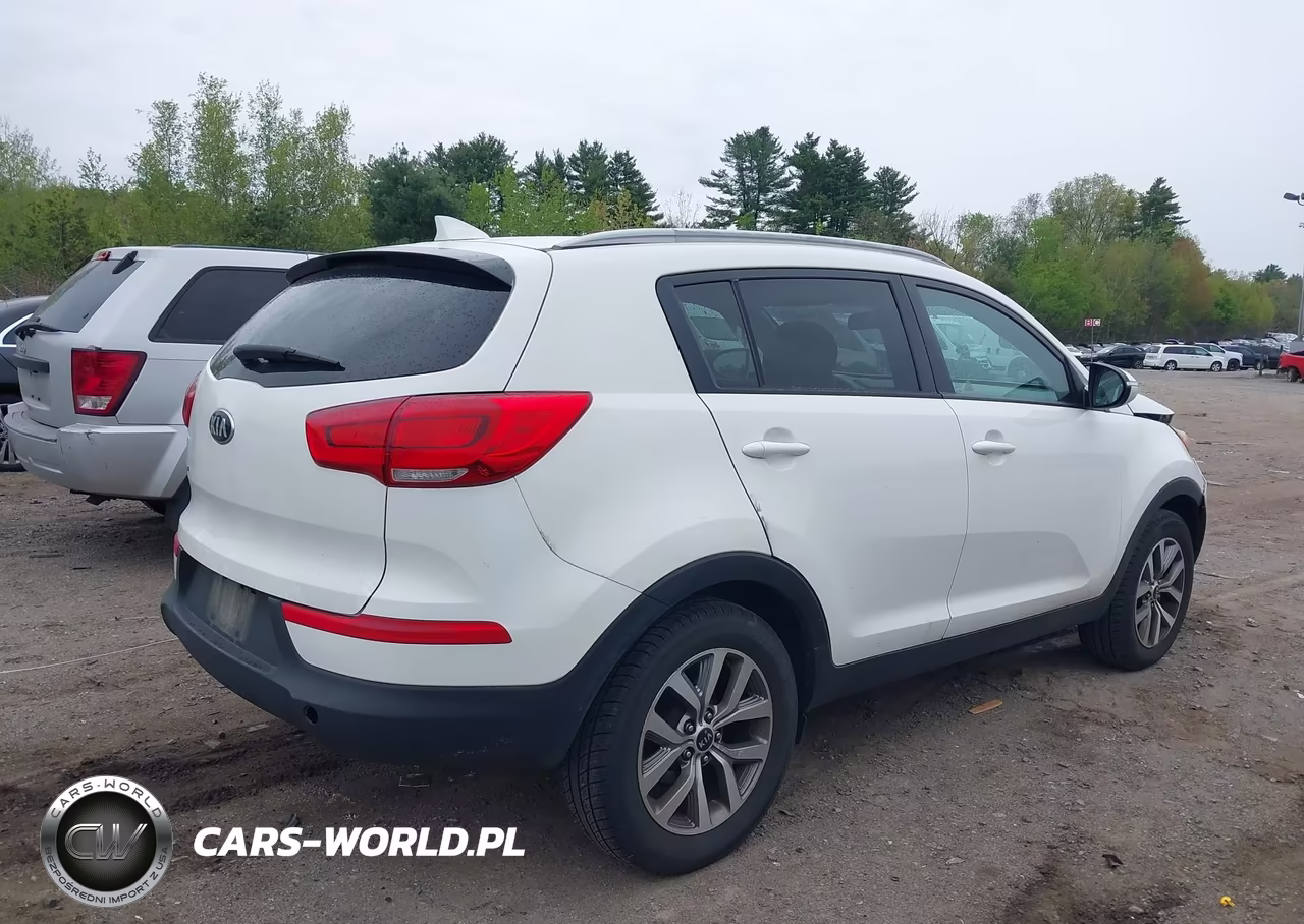 2015 Kia Sportage Lx VIN:KNDPBCAC1F7781081 - 4