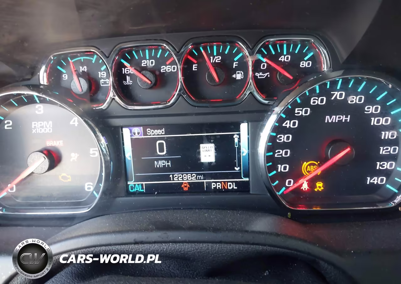 2019 Chevrolet Suburban Premier VIN:1GNSCJKC5KR259134 - 7