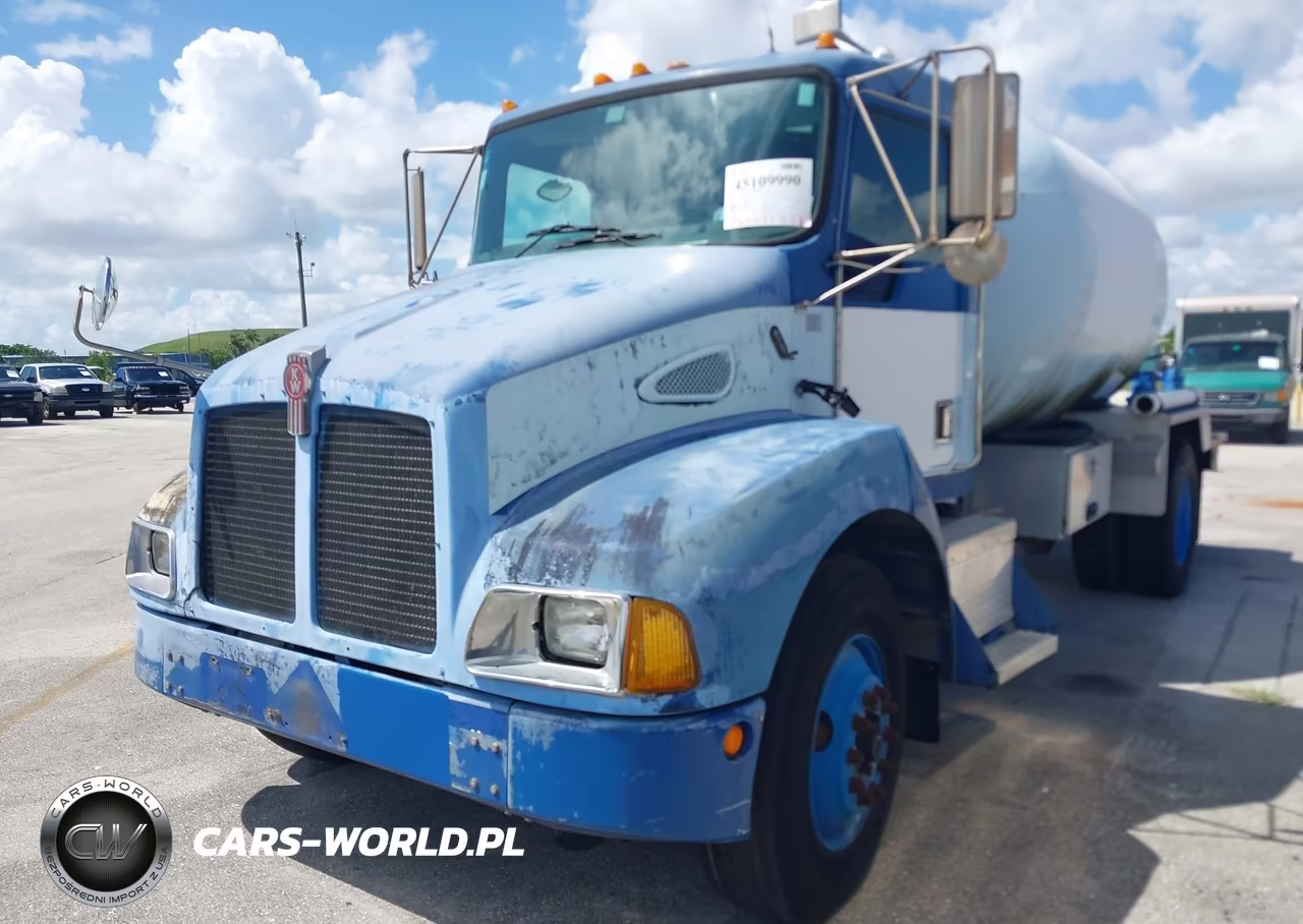 2002 Kenworth Construction T300 VIN:2NKMHD7X82M892569 - 2