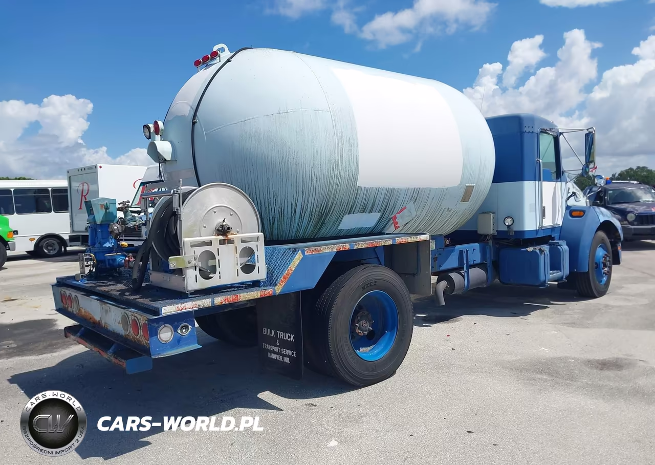2002 Kenworth Construction T300 VIN:2NKMHD7X82M892569 - 4