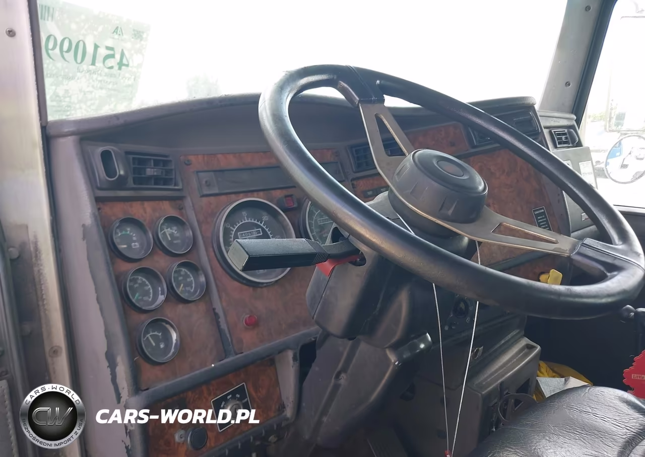 2002 Kenworth Construction T300 VIN:2NKMHD7X82M892569 - 6