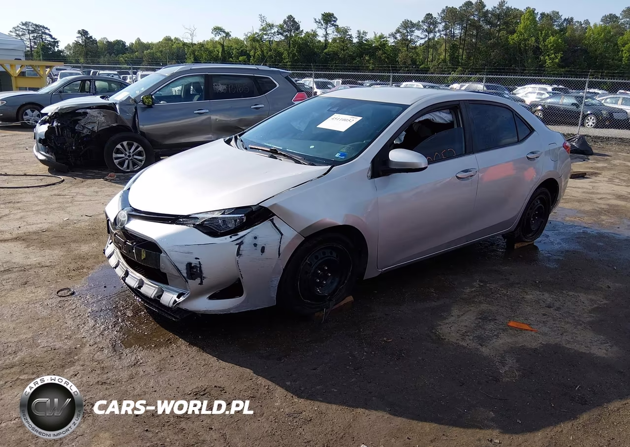 2017 Toyota Corolla Le VIN:2T1BURHE2HC962111 - 2