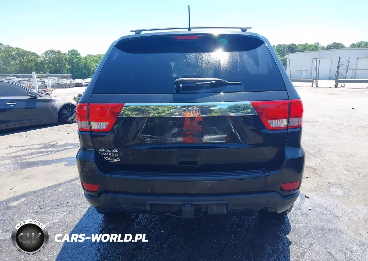 2013 Jeep Grand Cherokee Laredo VIN:1C4RJFAG7DC552876 - 16