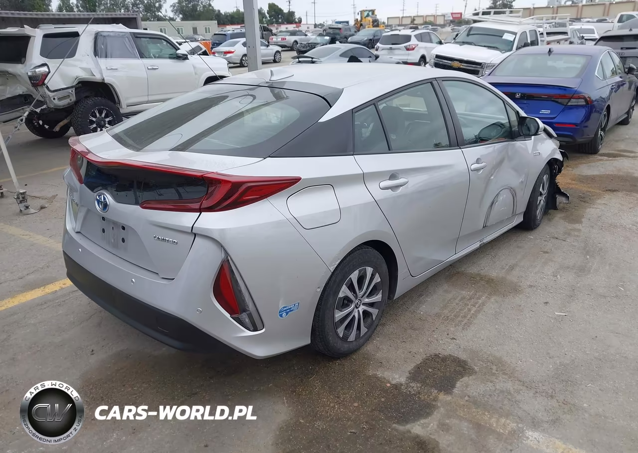 2021 Toyota Prius Prime Limited VIN:JTDKAMFP1M3187576 - 4