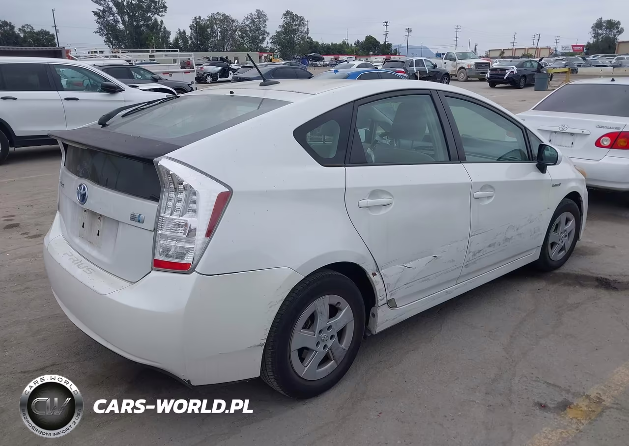 2010 Toyota Prius Iii VIN:JTDKN3DUXA0088274 - 4