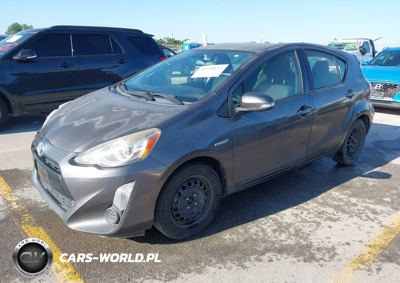 2015 Toyota Prius C Three VIN:JTDKDTB34F1586873 - 2
