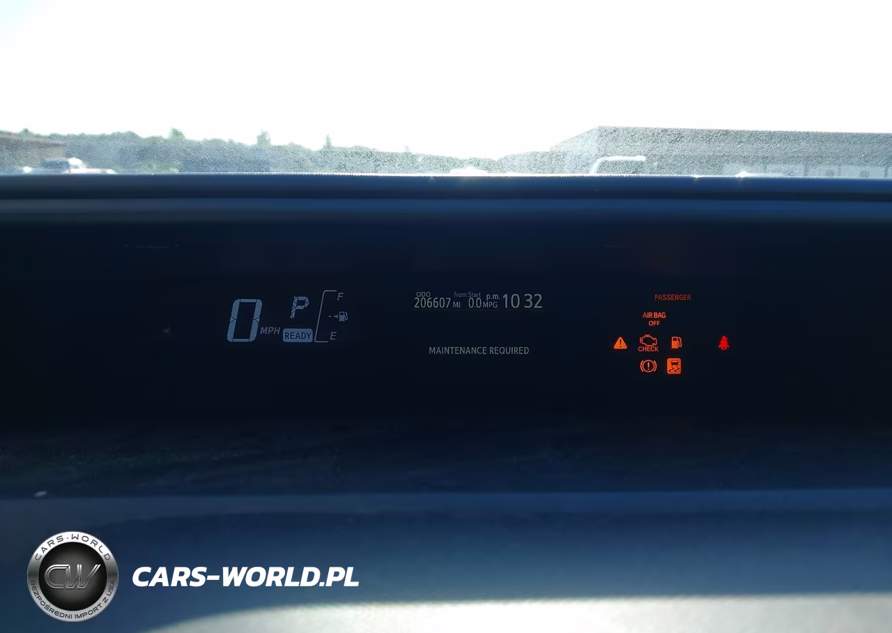 2015 Toyota Prius C Three VIN:JTDKDTB34F1586873 - 7