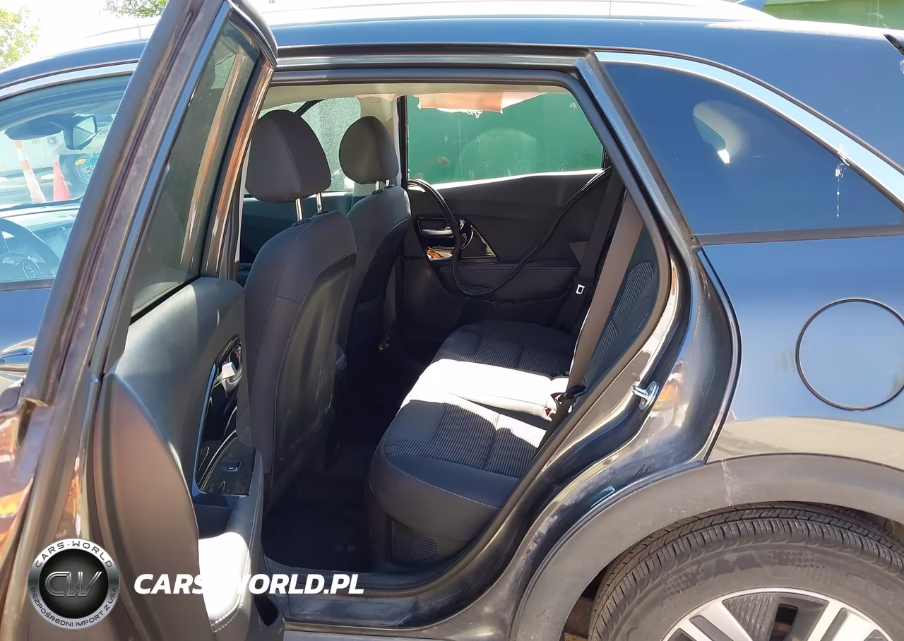 2021 Kia Niro Plug-In Hybrid Lxs VIN:KNDCM3LD7M5463229 - 8