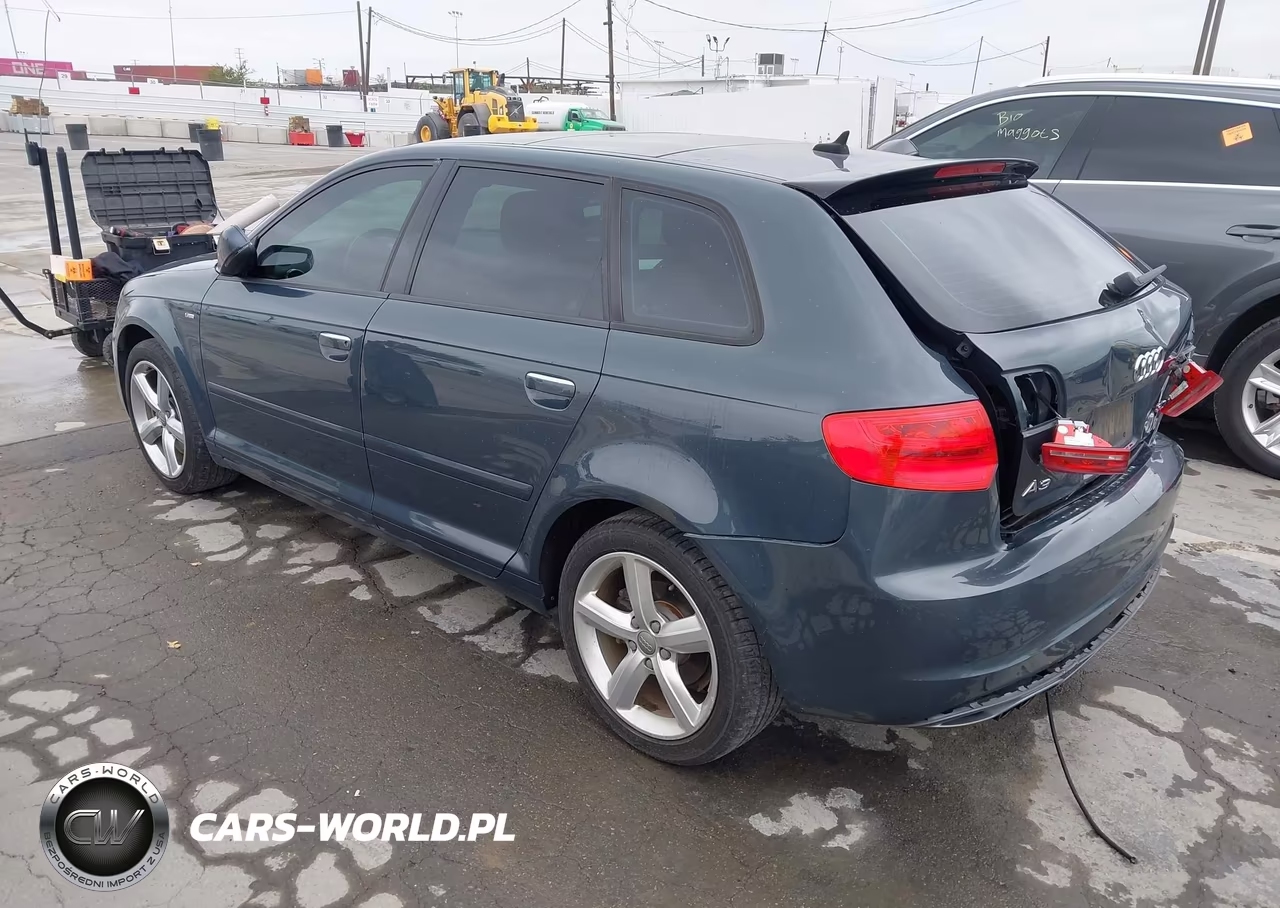2013 Audi A3 2.0T Premium VIN:WAUKEAFM2DA033153 - 3