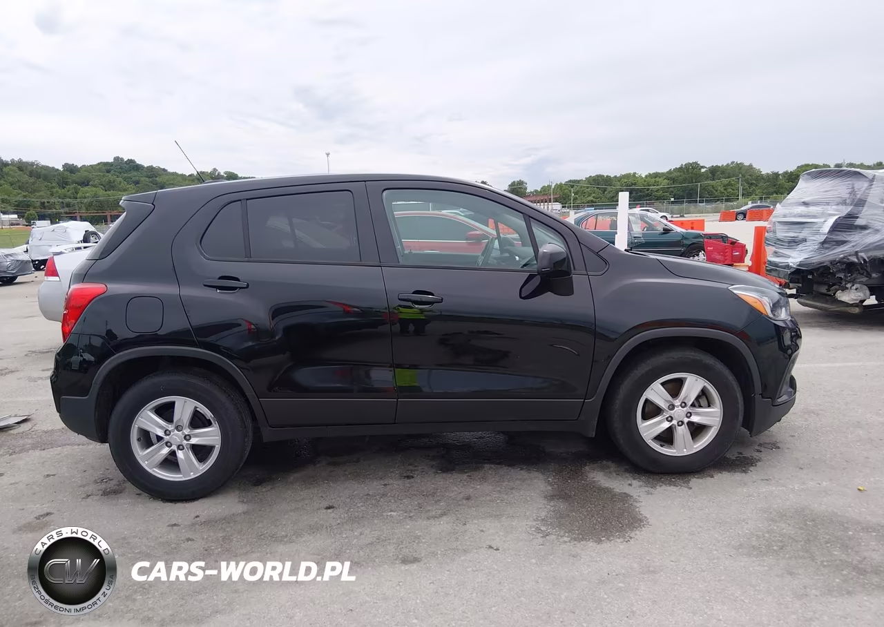 2019 Chevrolet Trax Ls VIN:3GNCJKSB5KL379014 - 13