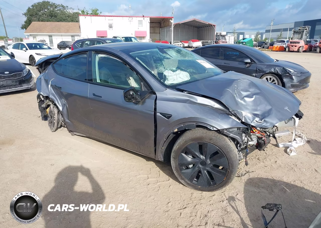 2024 Tesla Model Y Long Range Dual Motor All-Wheel Drive – zdjęcie 1 z 16