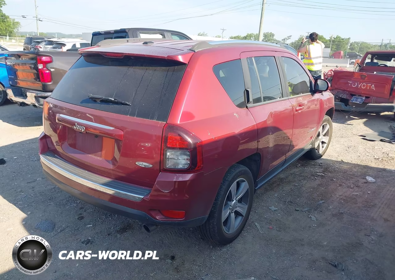 2016 Jeep Compass High Altitude Edition VIN:1C4NJCEA6GD804781 - 4