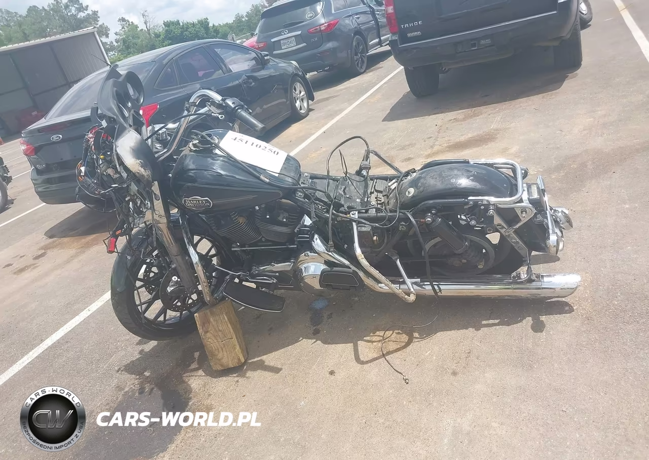 2008 Harley-Davidson Flhtcui VIN:1HD1FC4108Y654435 - 14