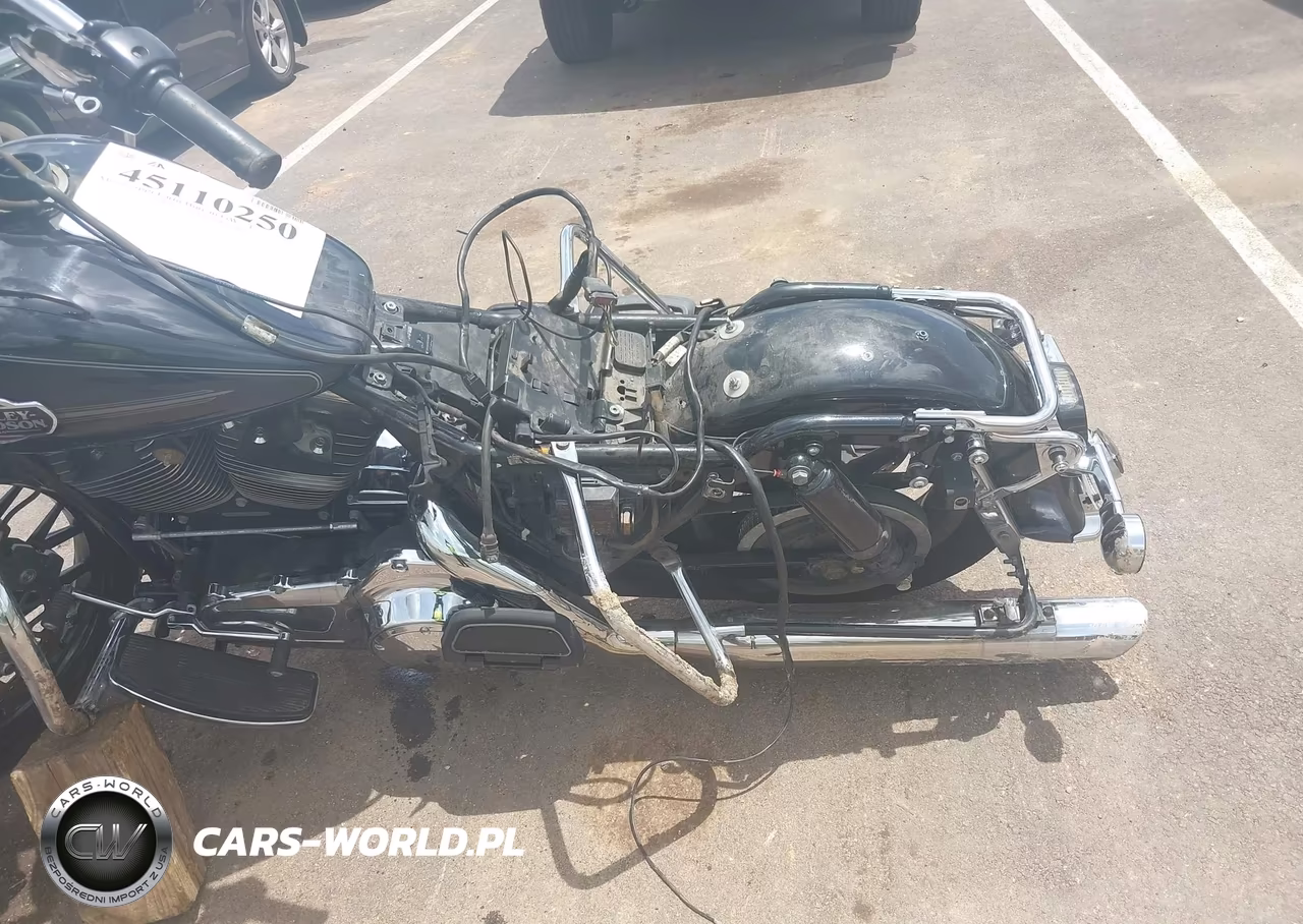 2008 Harley-Davidson Flhtcui VIN:1HD1FC4108Y654435 - 20