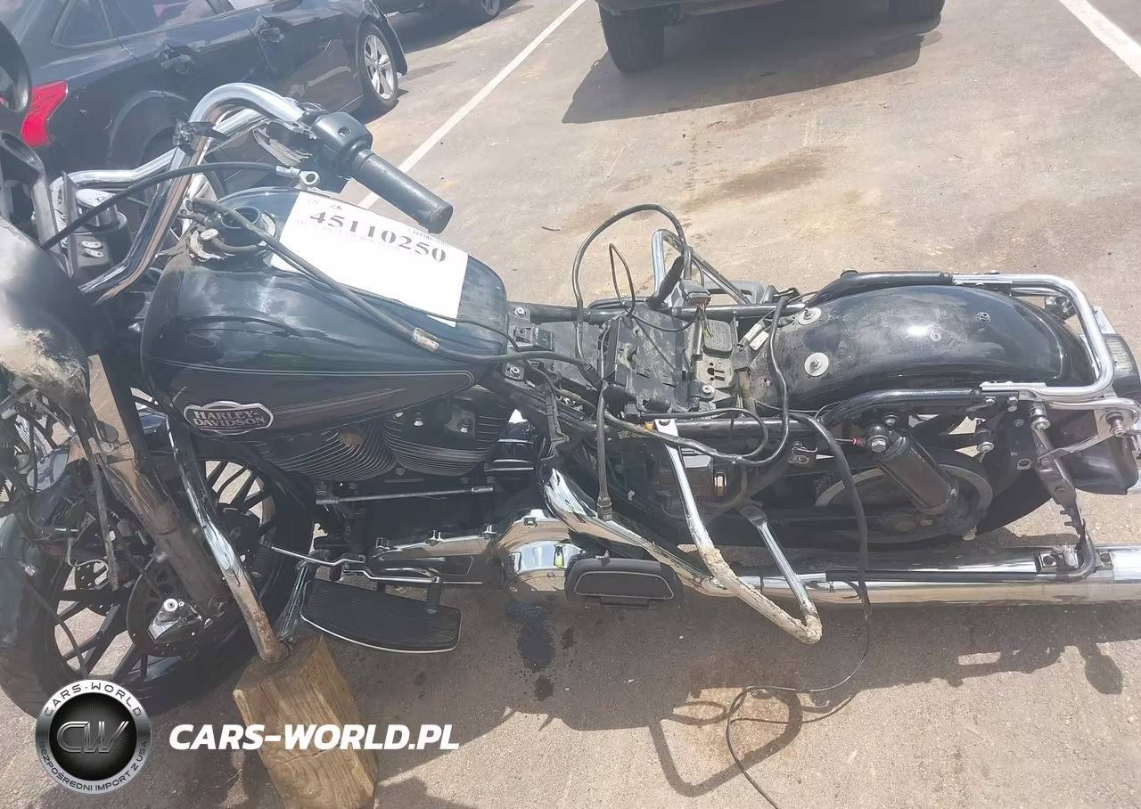 2008 Harley-Davidson Flhtcui VIN:1HD1FC4108Y654435 - 5