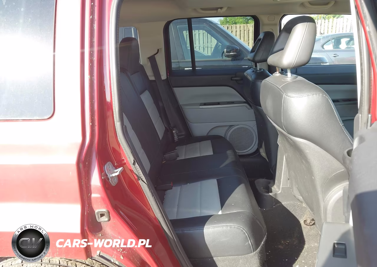 2007 Jeep Patriot Limited VIN:1J8FF48W97D426998 - 8