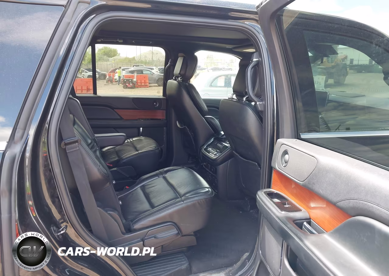 2018 Lincoln Navigator Select VIN:5LMJJ2HT1JEL04723 - 8