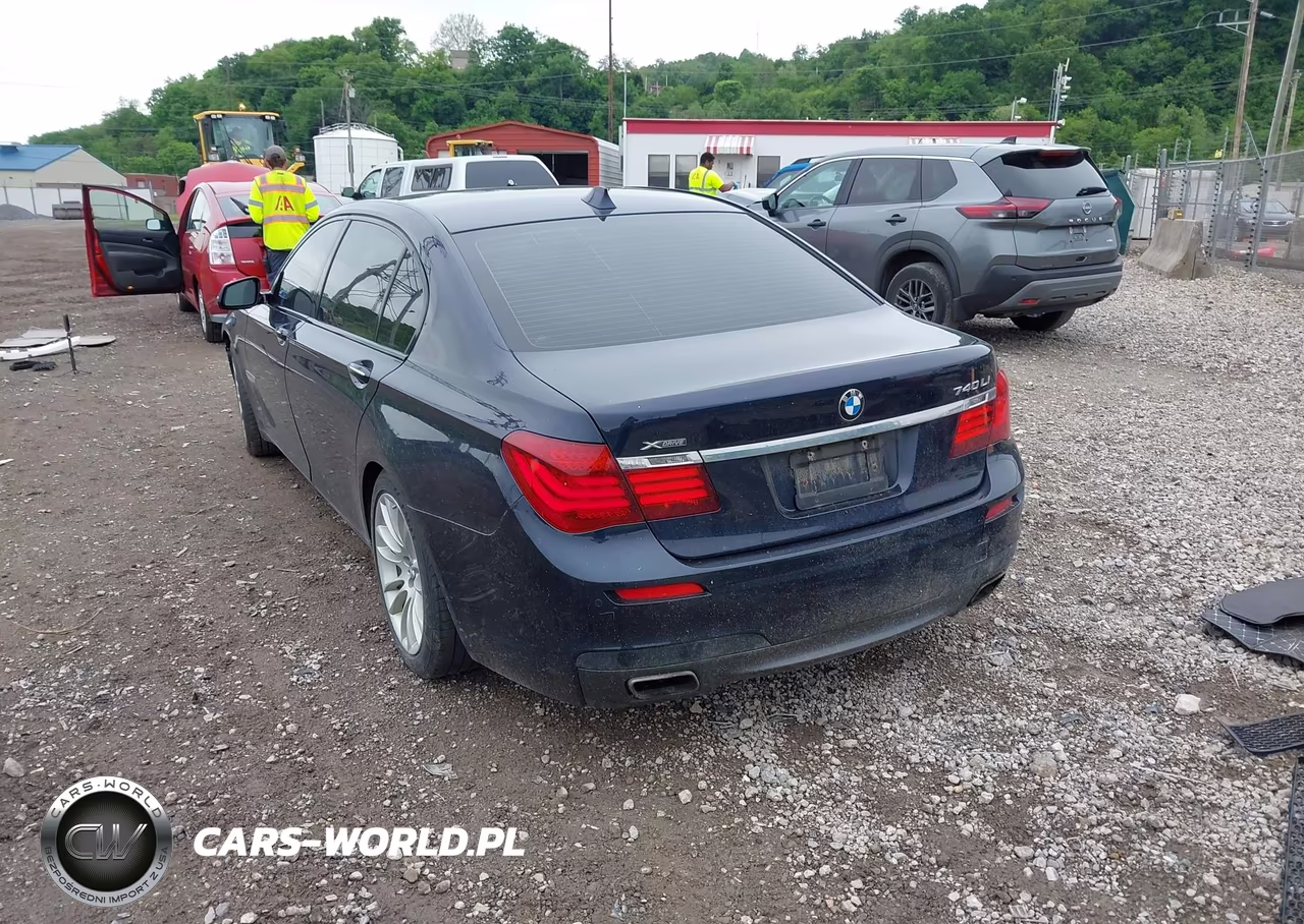 2013 BMW 740Li xDrive VIN:WBAYF4C5XDD281641 - 3