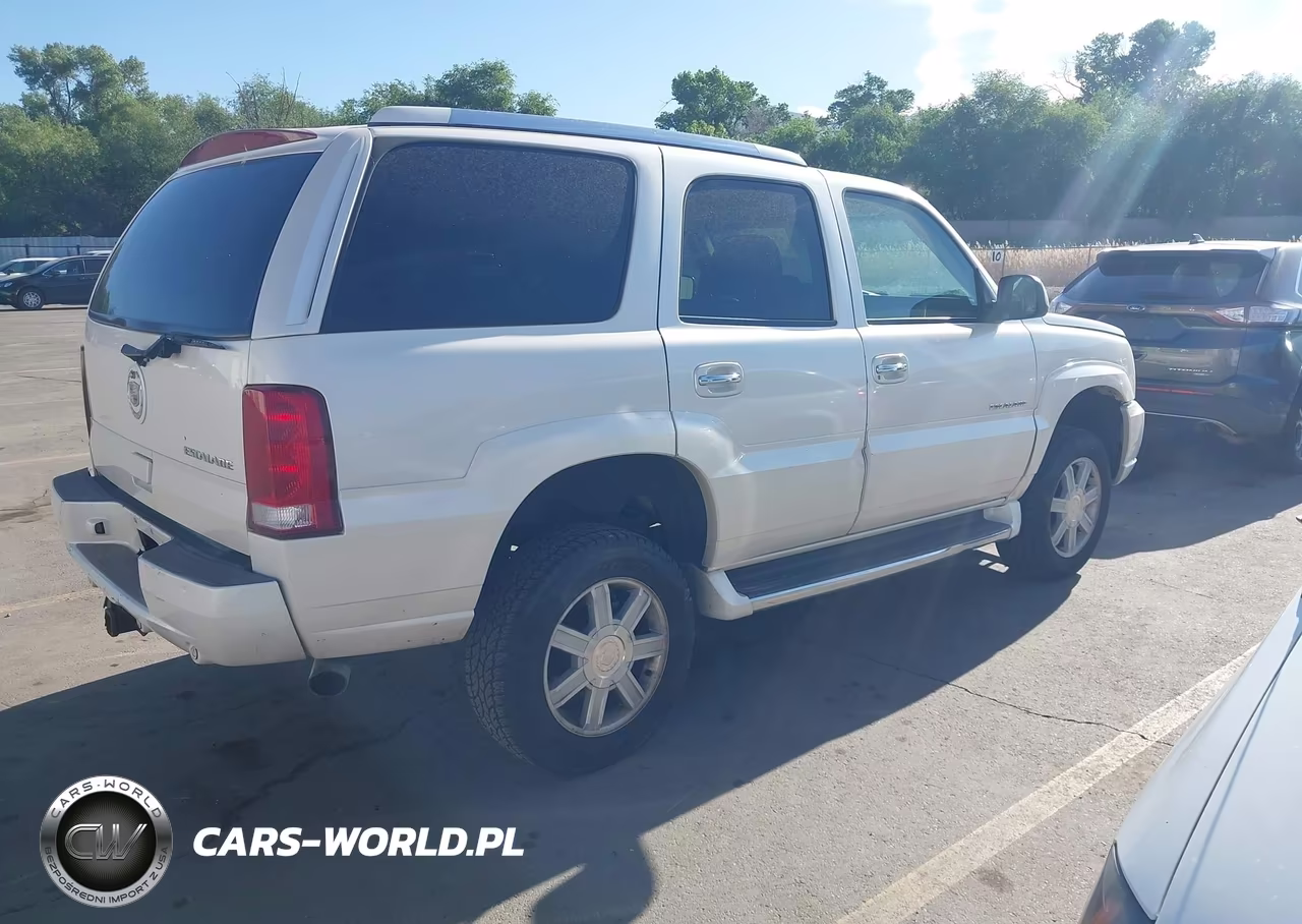 2003 Cadillac Escalade Standard VIN:1GYEK63N93R291974 - 4