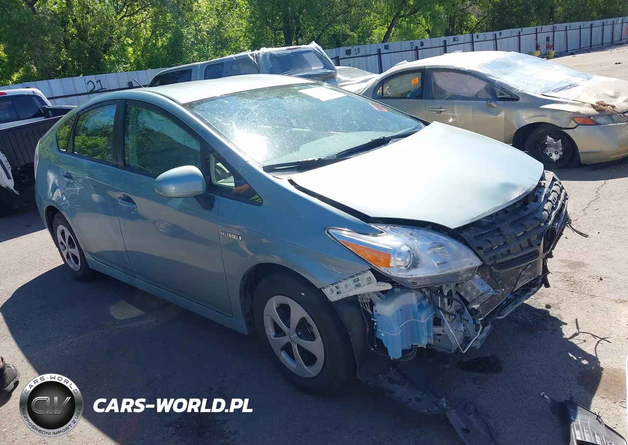 2014 Toyota Prius Three – zdjęcie 1 z 17