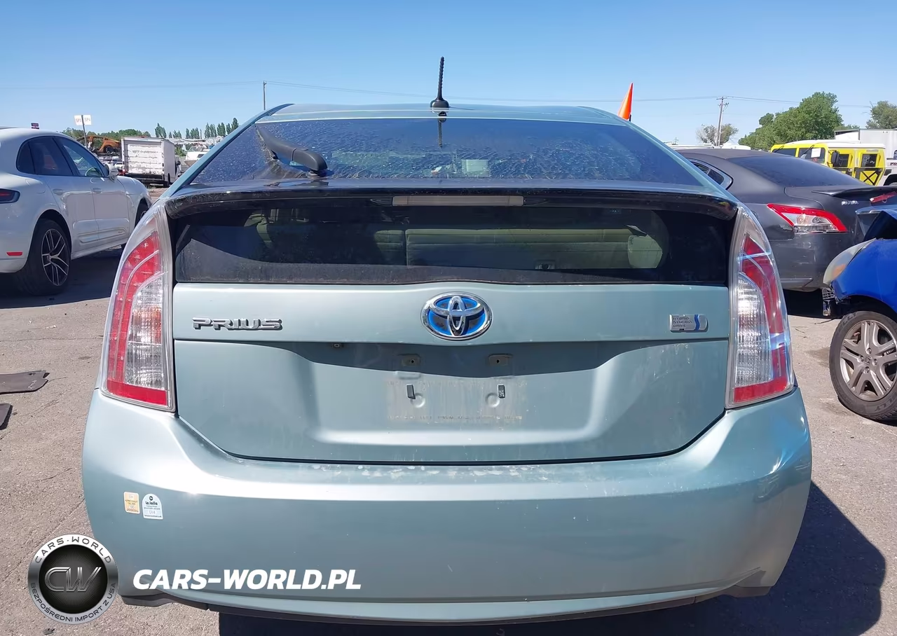 2014 Toyota Prius Three VIN:JTDKN3DU3E1769831 - 17