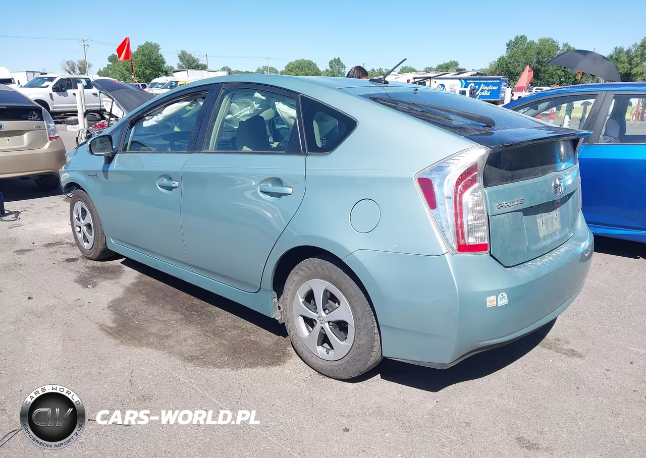 2014 Toyota Prius Three VIN:JTDKN3DU3E1769831 - 3