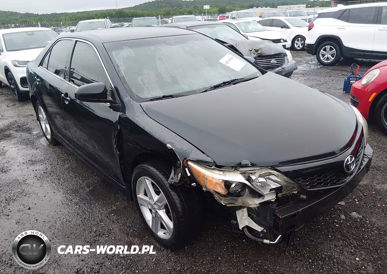2014 Toyota Camry Se – zdjęcie 1 z 16