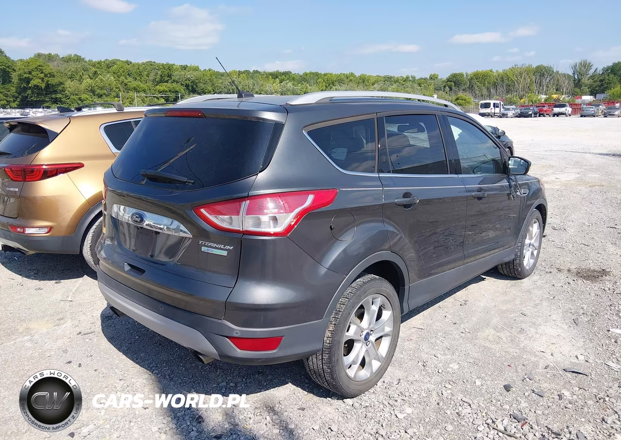 2015 Ford Escape Titanium VIN:1FMCU0JX1FUB10999 - 4