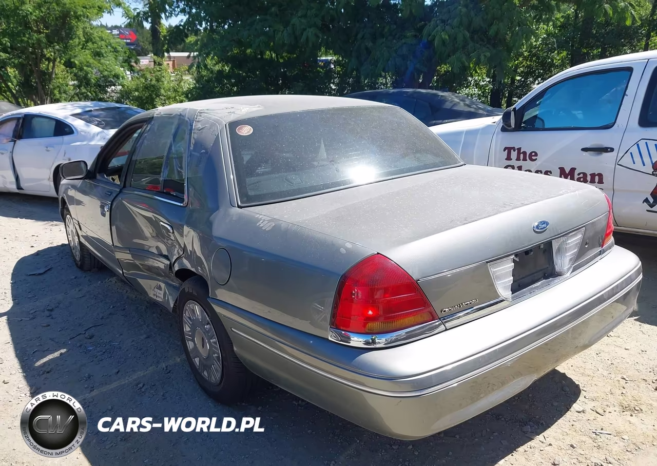 2003 Ford Crown Victoria Standard VIN:2FAFP73W53X149160 - 3