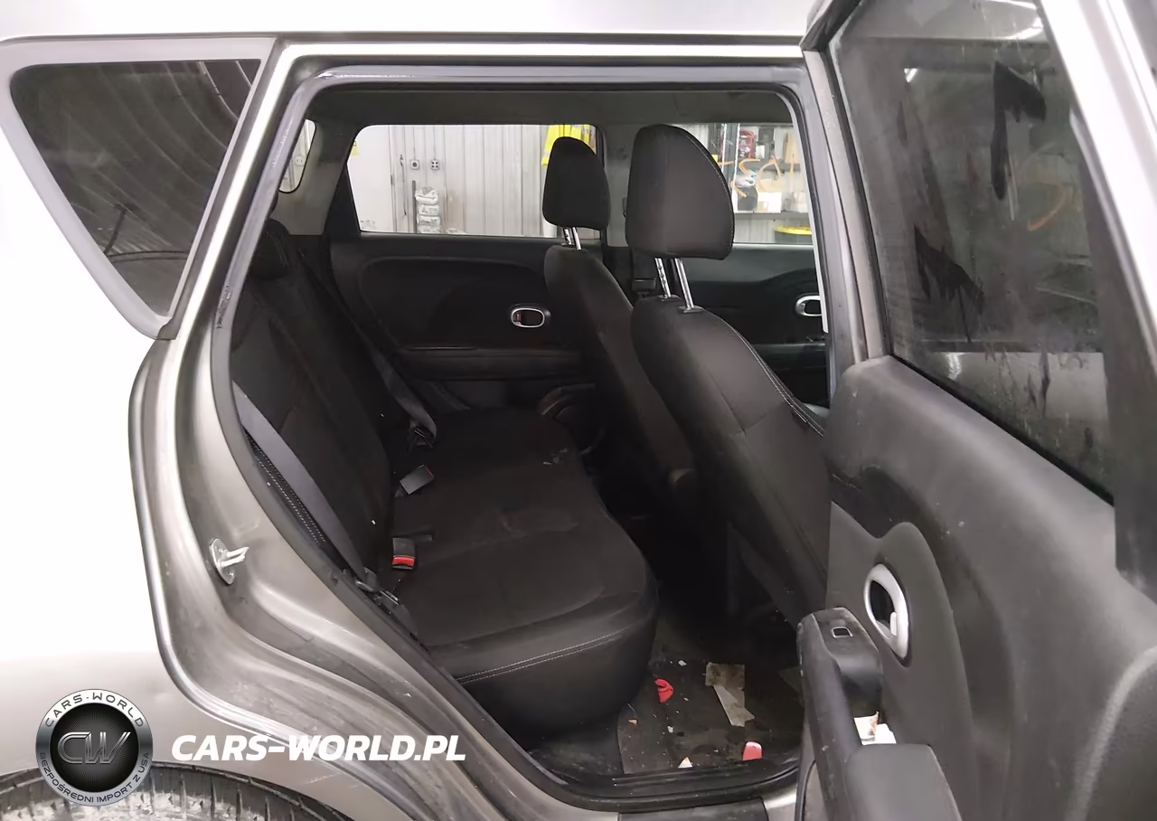 2018 Kia Soul VIN:KNDJN2A25J7554662 - 8