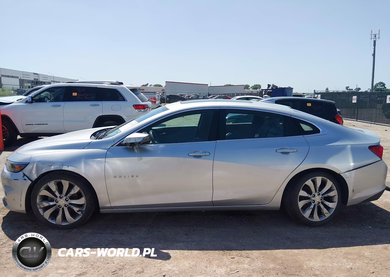2018 Chevrolet Malibu Premier VIN:1G1ZE5SXXJF202982 - 14