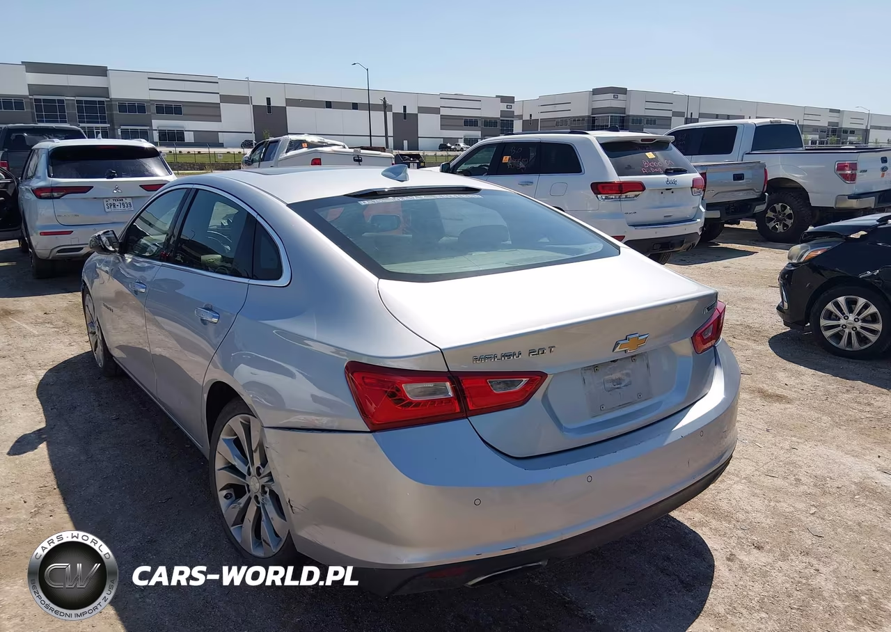 2018 Chevrolet Malibu Premier VIN:1G1ZE5SXXJF202982 - 3