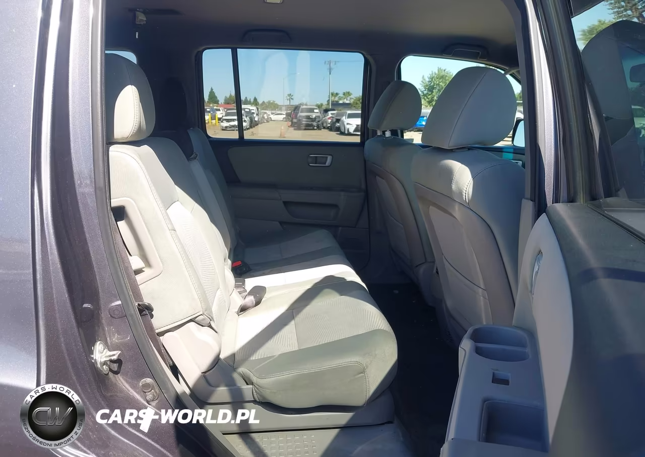 2015 Honda Pilot Lx VIN:5FNYF4H2XFB070355 - 8