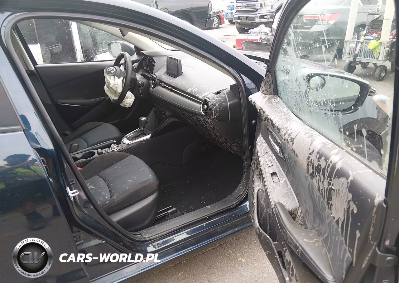 2017 Toyota Yaris Ia VIN:3MYDLBYV6HY186148 - 5