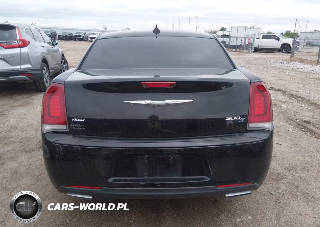 2015 Chrysler 300 300S VIN:2C3CCAGG4FH787248 - 16