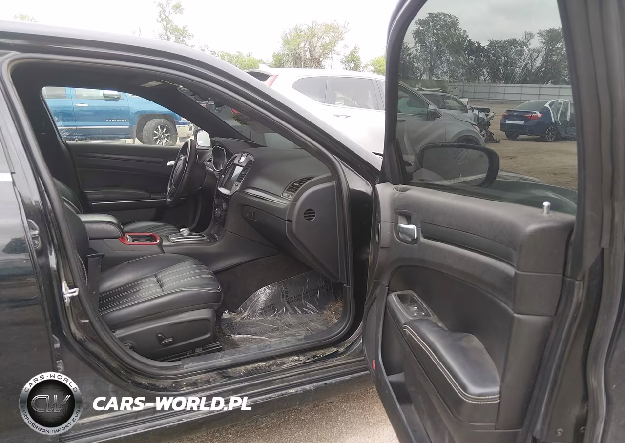 2015 Chrysler 300 300S VIN:2C3CCAGG4FH787248 - 5