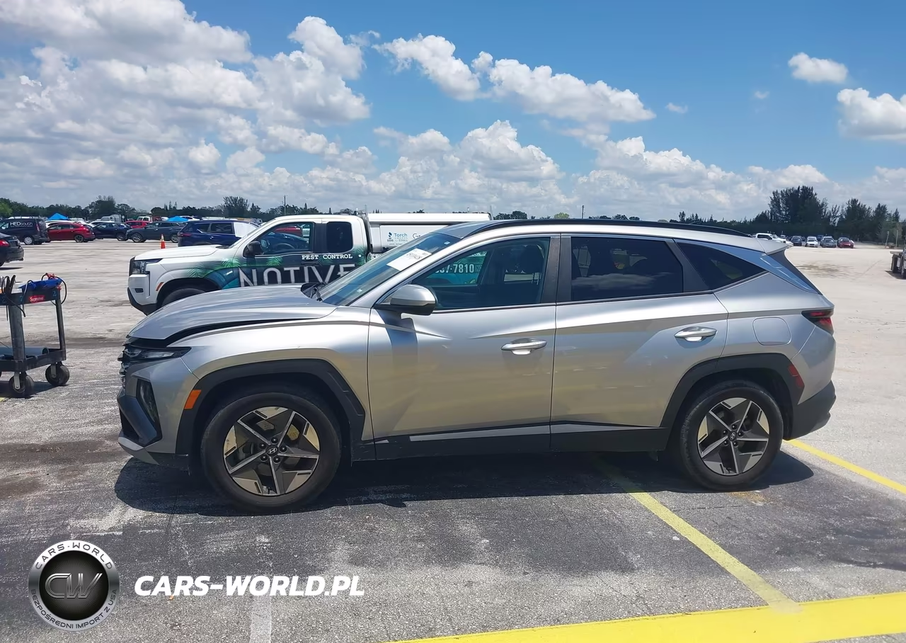 2025 Hyundai Tucson Sel VIN:5NMJB3DE3SH445180 - 14