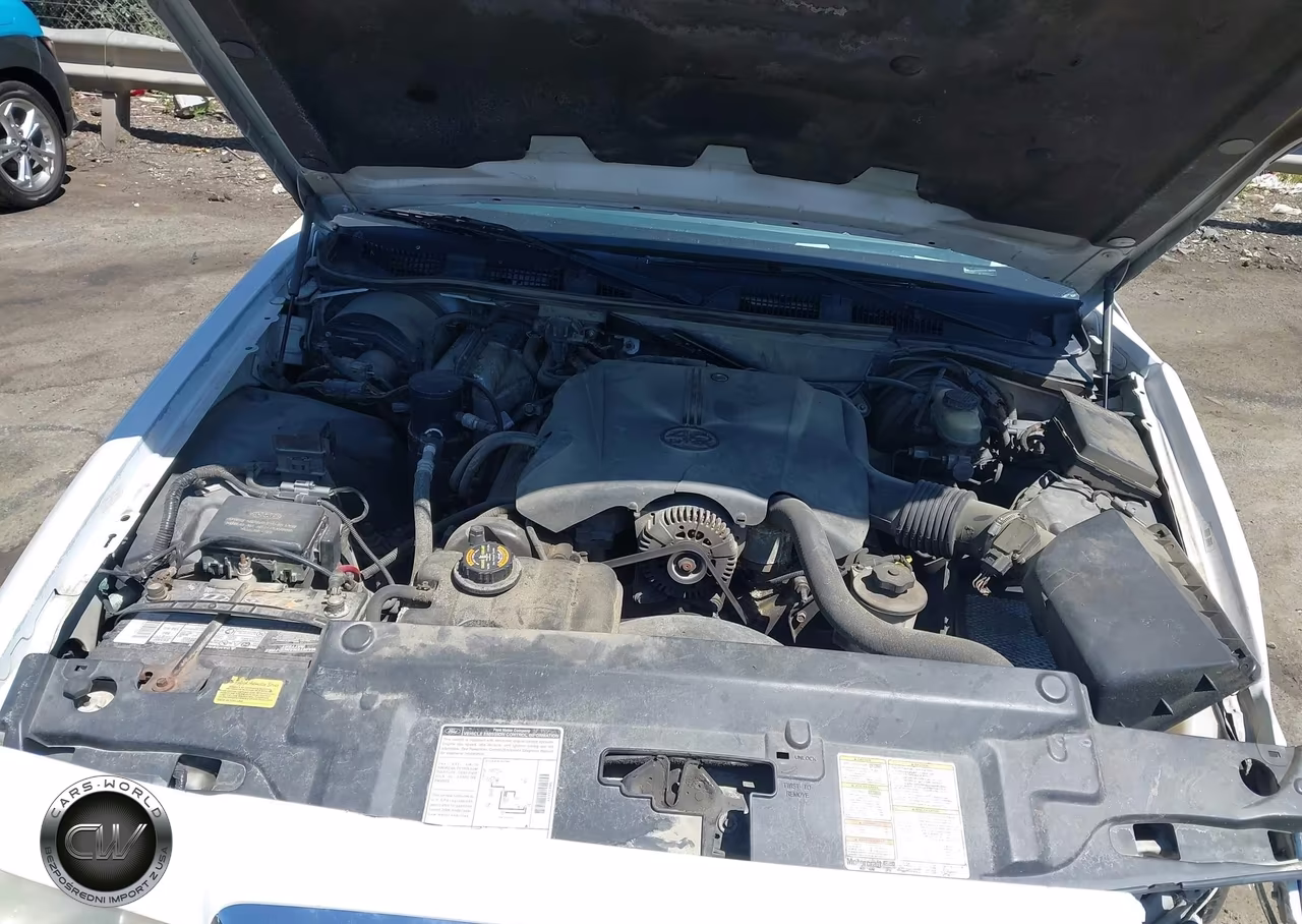 2000 Mercury Grand Marquis Ls VIN:2MEFM75W7YX640884 - 10