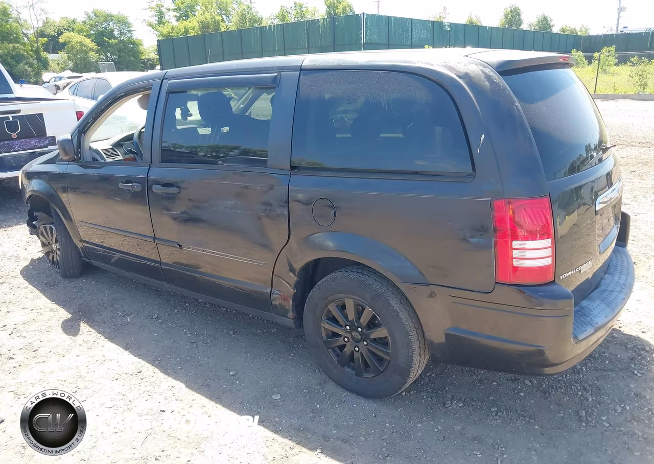 2008 Chrysler Town & Country Lx VIN:2A8HR44H58R118085 - 3