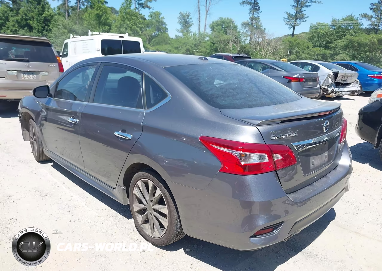 2017 Nissan Sentra Sr VIN:3N1AB7AP0HY233044 - 3