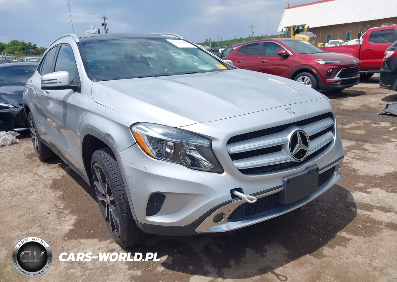 2015 Mercedes-Benz Gla 250 4Matic – zdjęcie 1 z 18