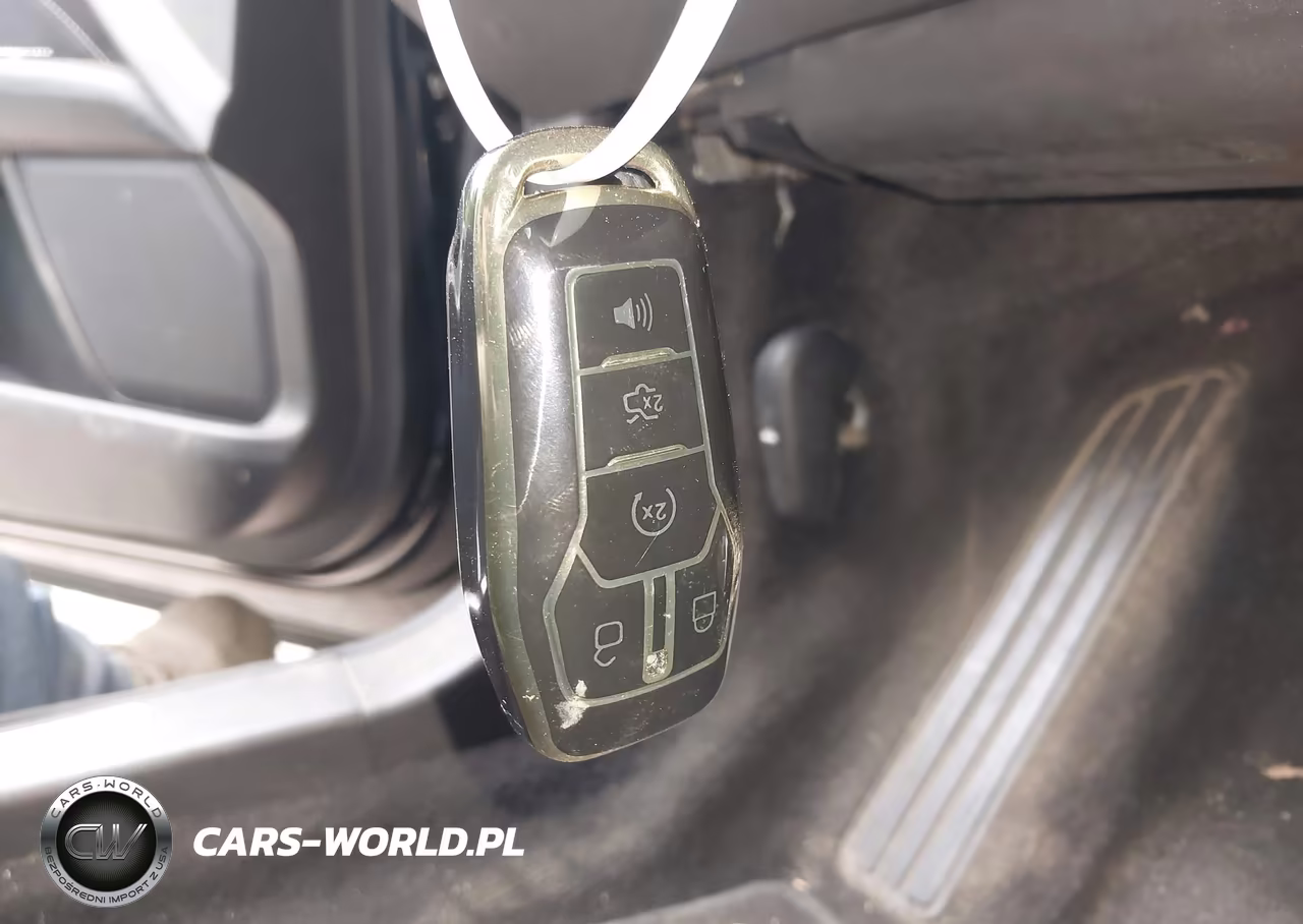 2014 Ford Fusion Titanium VIN:3FA6P0D99ER250509 - 11