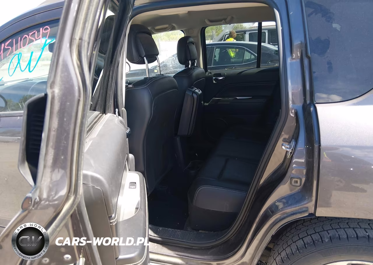 2015 Jeep Compass Limited VIN:1C4NJDCB1FD168903 - 8