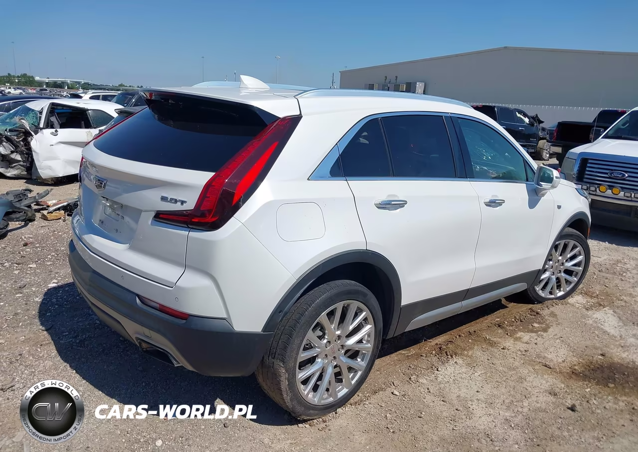 2019 Cadillac Xt4 Premium Luxury VIN:1GYFZDR48KF160912 - 4