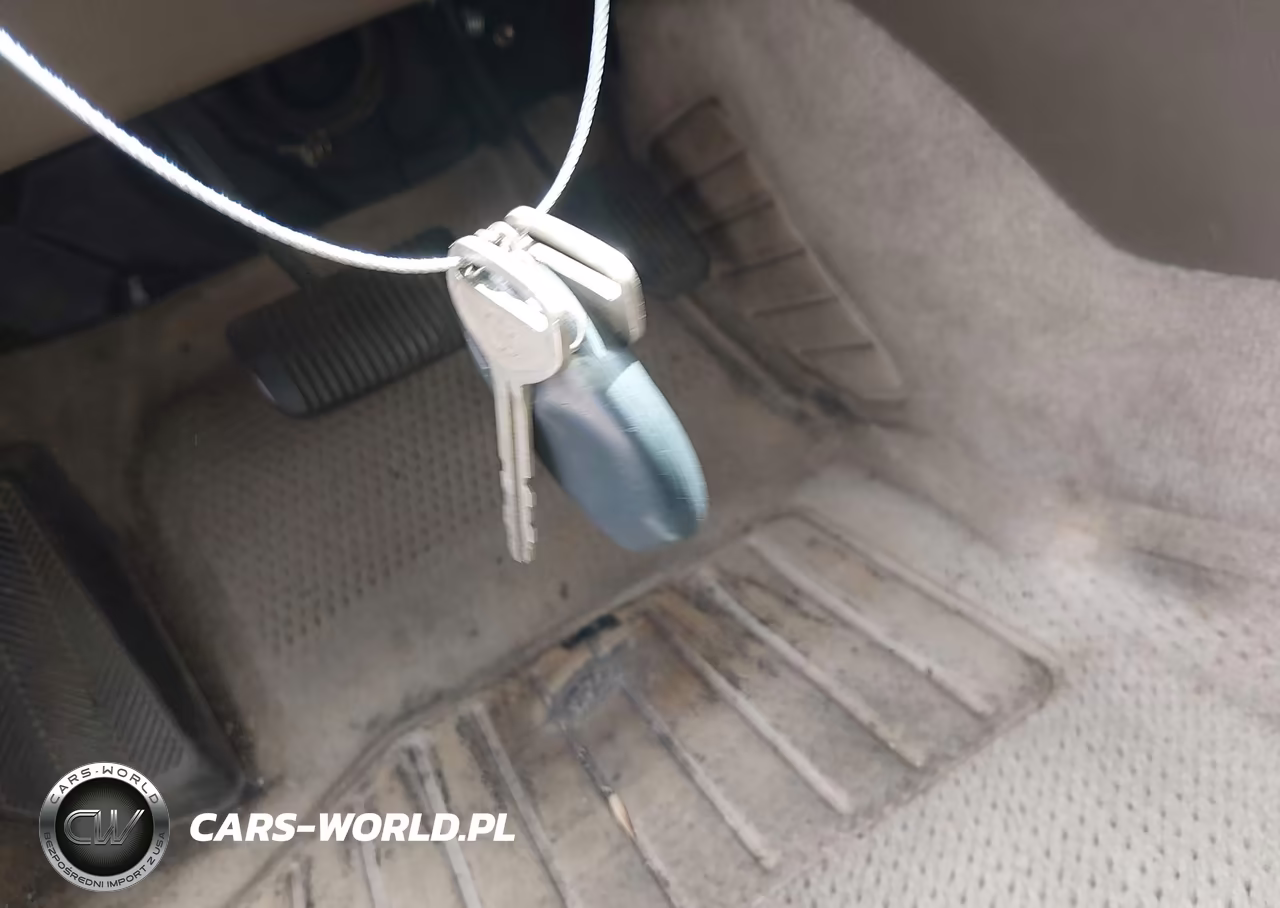 1999 Toyota Camry Le VIN:4T1BG22K5XU461496 - 11