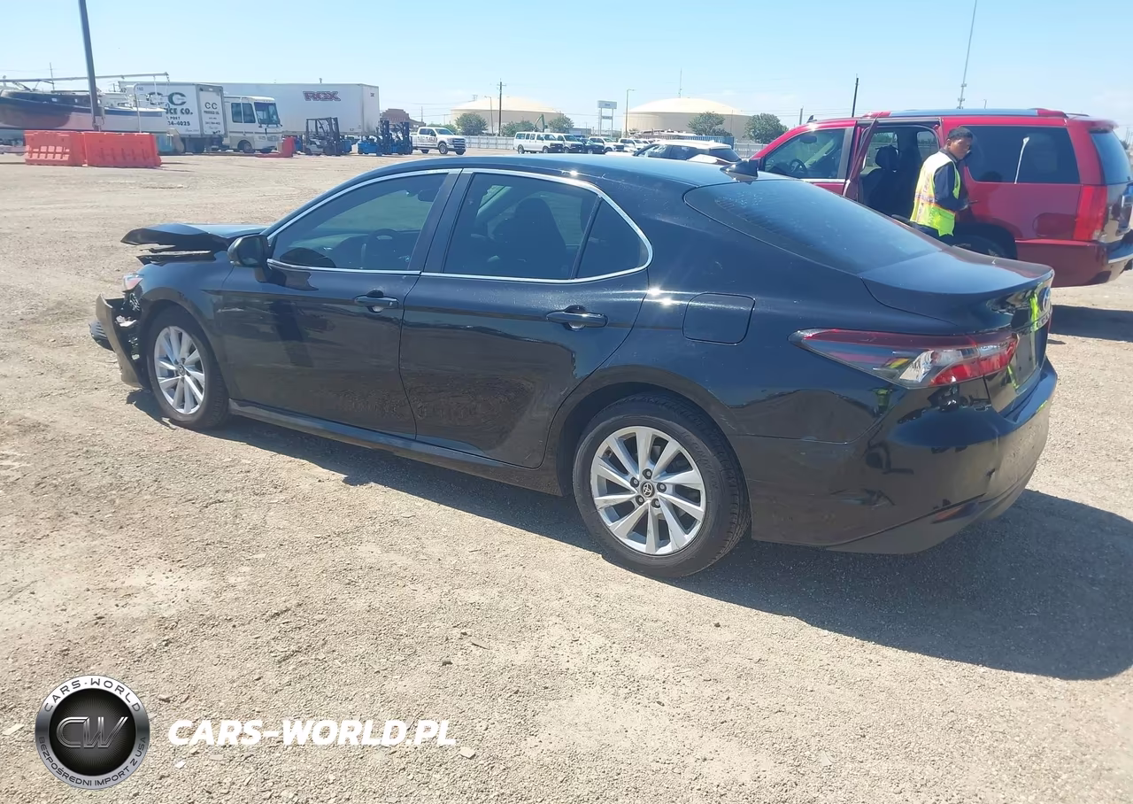 2022 Toyota Camry Le VIN:4T1C11AK2NU631442 - 3
